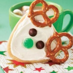 Christmastime Proposal while Baking Christmas Cookies